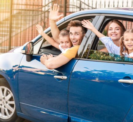 Revisión Básica de tu Coche Antes de Salir de Vacaciones